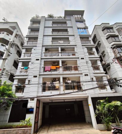 4 Bedrooms Residential Properties for Rent