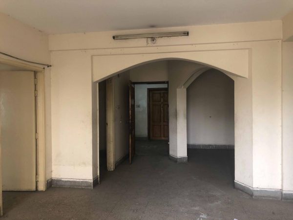  Bedrooms Commercial Properties for Rent