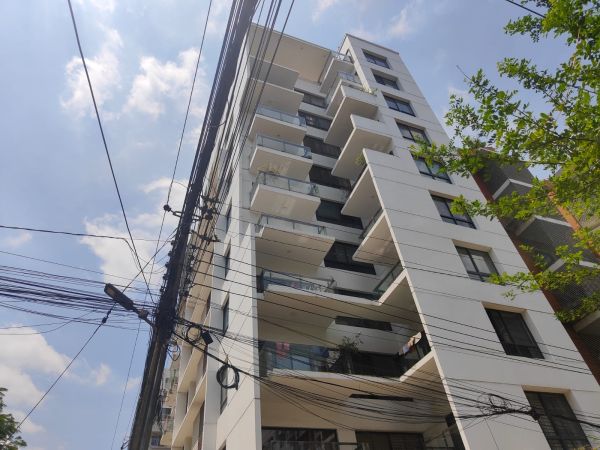 3 Bedrooms Residential Properties for Rent