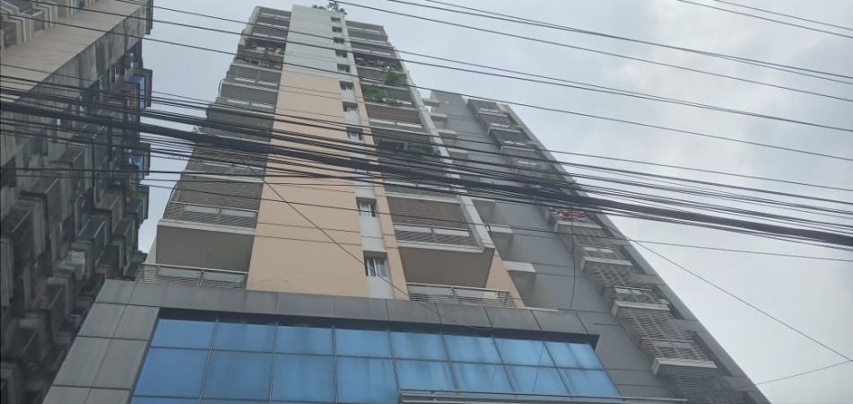  Bedrooms Commercial Properties for Rent