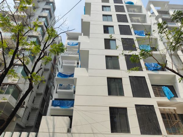3 Bedrooms Residential Properties for Rent