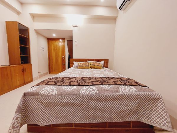 3 Bedrooms Residential Properties for Rent