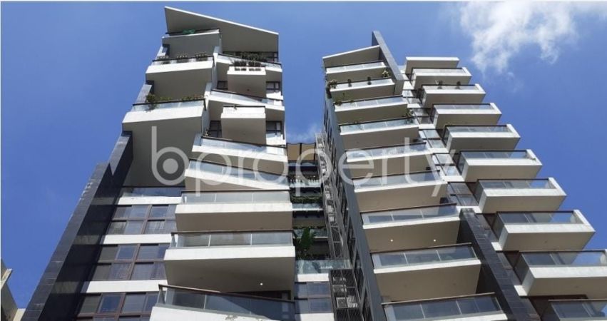 3 Bedrooms Residential Properties for Rent