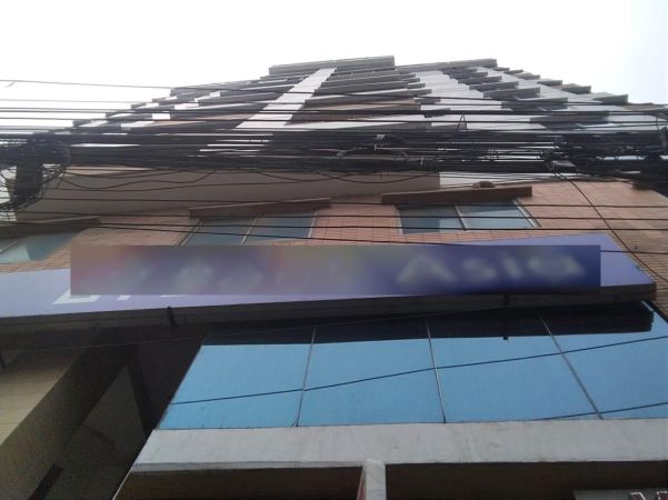  Bedrooms Commercial Properties for Rent