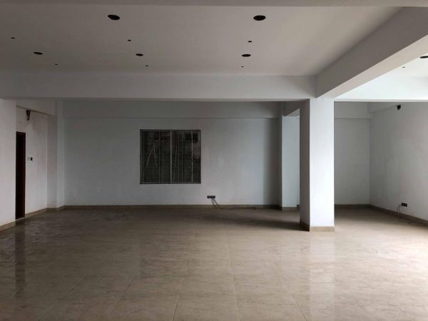  Bedrooms Commercial Properties for Rent