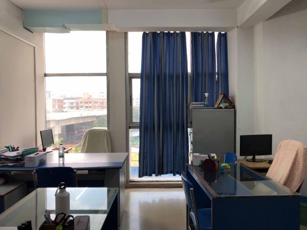  Bedrooms Commercial Properties for Sale