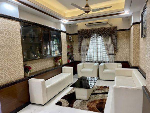 3 Bedrooms Residential Properties for Sale