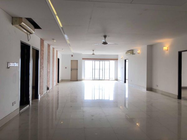 4 Bedrooms Residential Properties for Rent