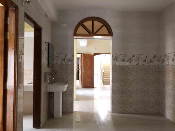 3 Bedrooms Residential Properties for Rent