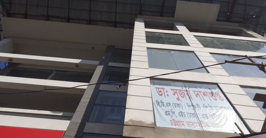  Bedrooms Commercial Properties for Sale
