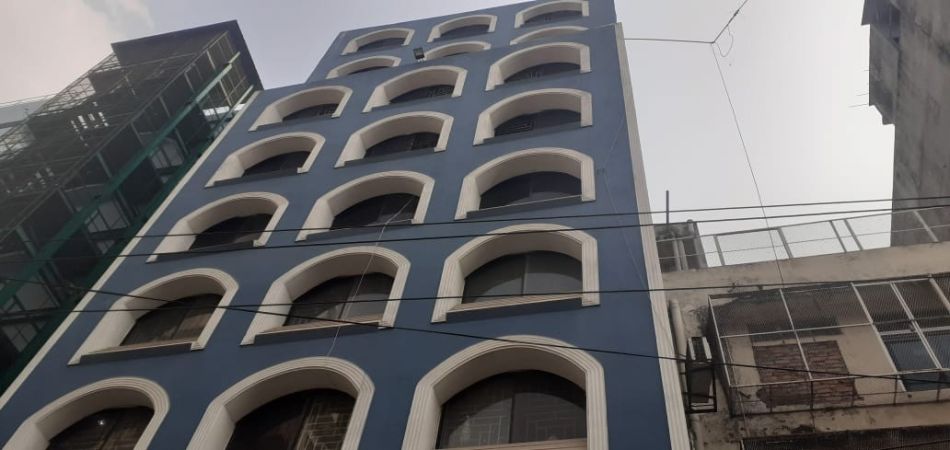  Bedrooms Commercial Properties for Rent