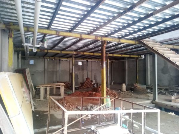  Bedrooms Commercial Properties for Rent
