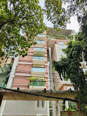 4 Bedrooms Residential Properties for Rent