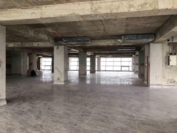  Bedrooms Commercial Properties for Rent