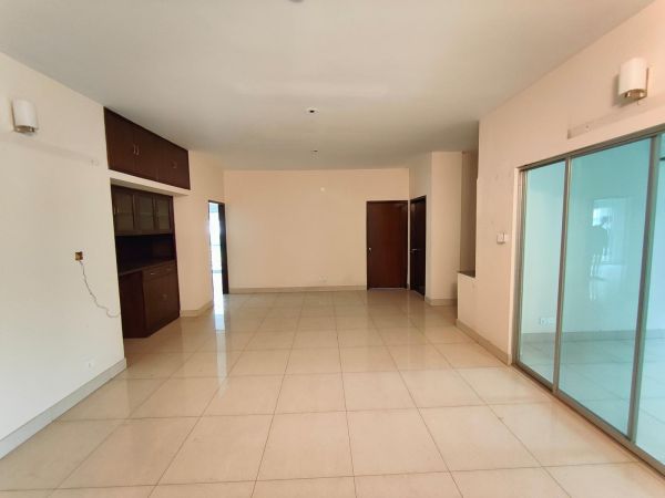 3 Bedrooms Residential Properties for Rent
