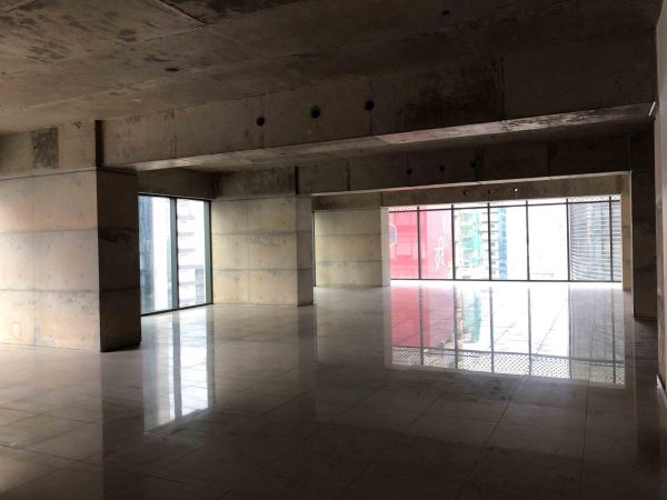  Bedrooms Commercial Properties for Rent