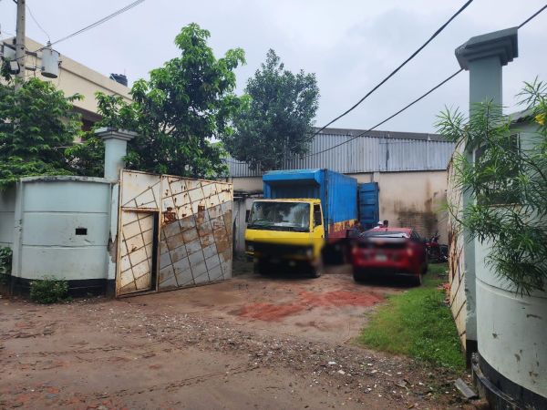  Bedrooms Commercial Properties for Rent