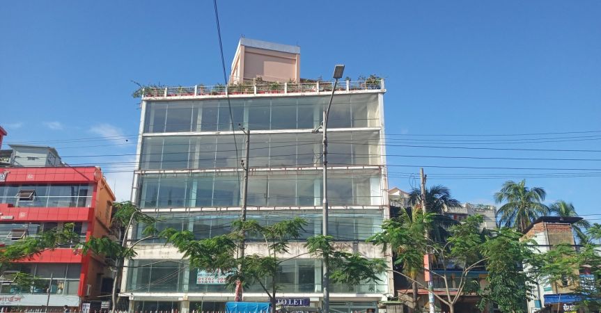  Bedrooms Commercial Properties for Rent