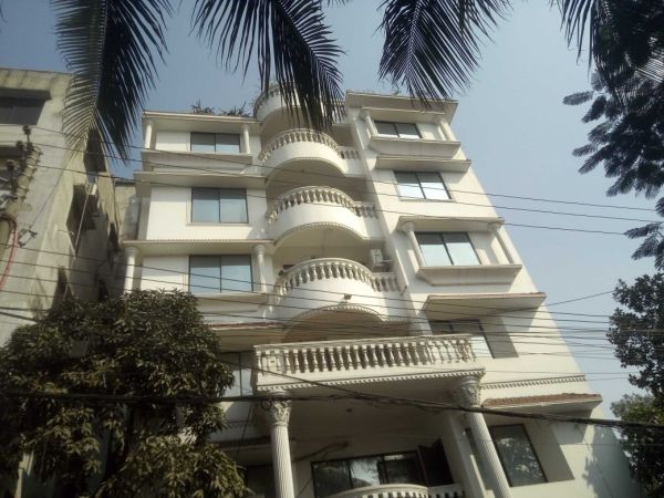 4 Bedrooms Residential Properties for Rent