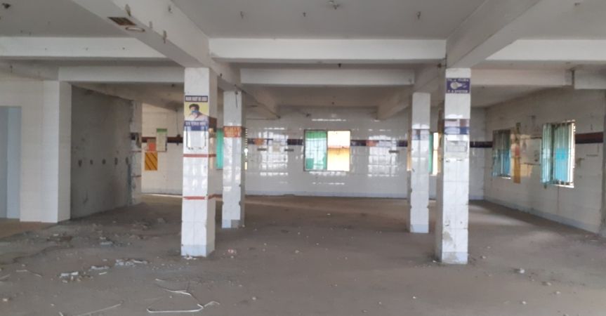  Bedrooms Commercial Properties for Rent