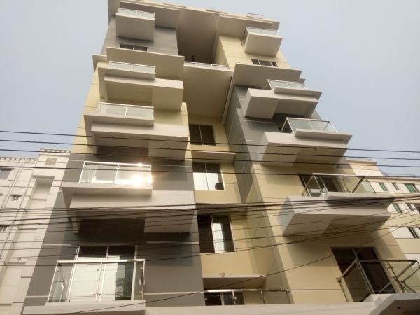 3 Bedrooms Residential Properties for Rent
