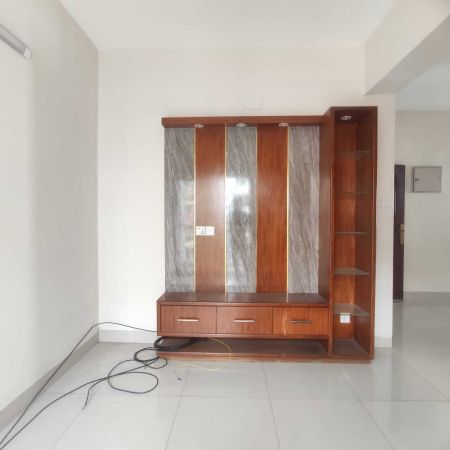 3 Bedrooms Residential Properties for Rent