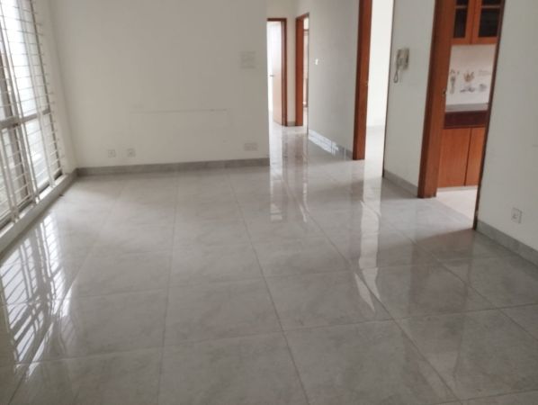 3 Bedrooms Residential Properties for Rent