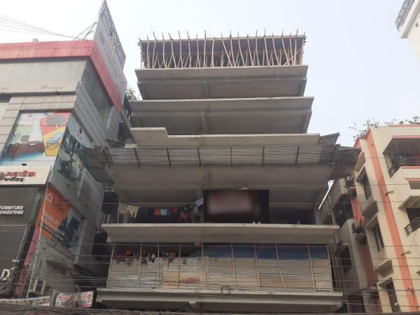  Bedrooms Commercial Properties for Rent