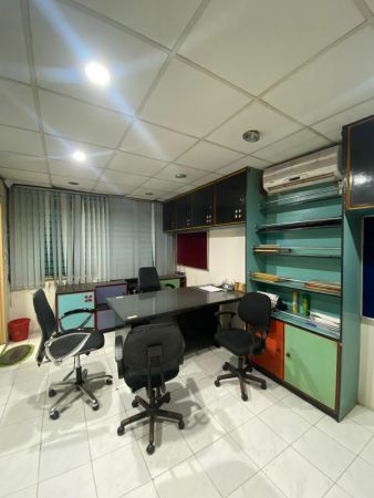  Bedrooms Commercial Properties for Sale