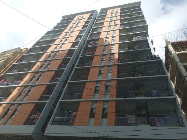 4 Bedrooms Residential Properties for Rent