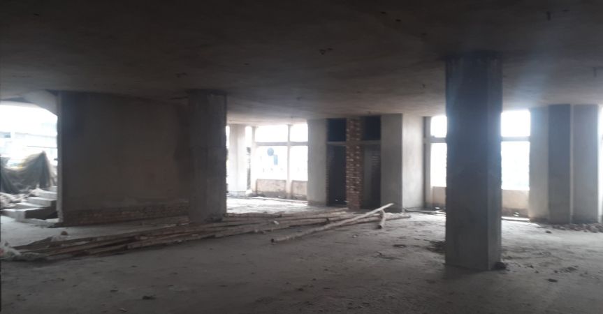  Bedrooms Commercial Properties for Rent