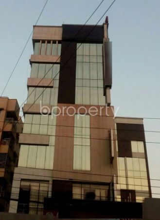  Bedrooms Commercial Properties for Rent