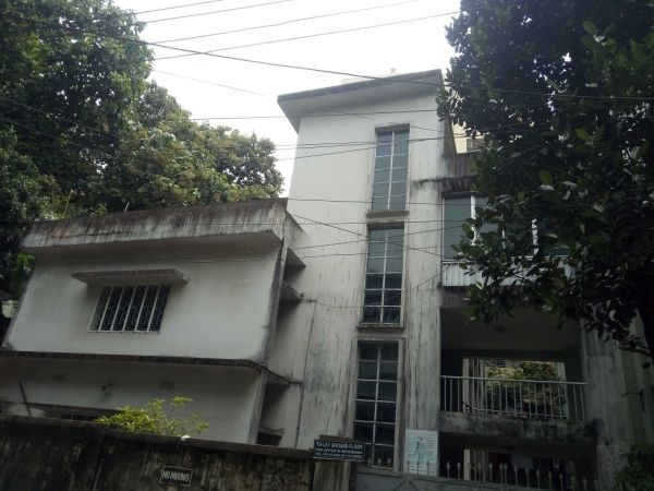  Bedrooms Commercial Properties for Rent