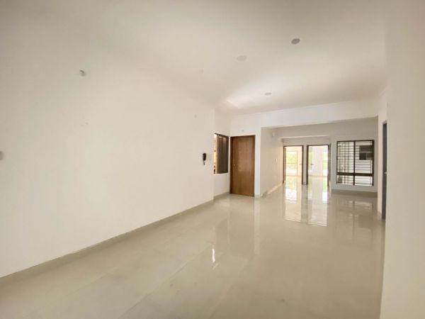 3 Bedrooms Residential Properties for Rent