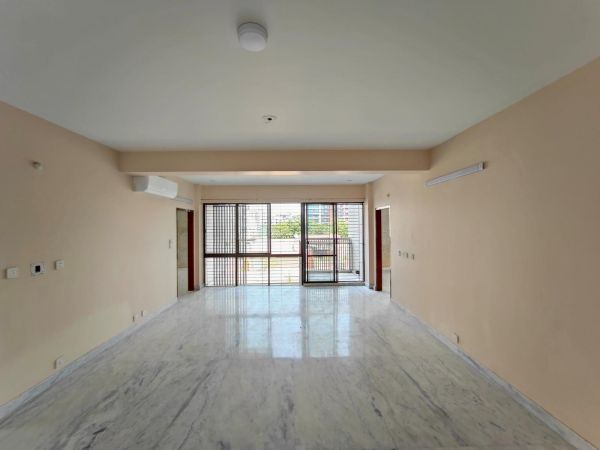 4 Bedrooms Residential Properties for Rent