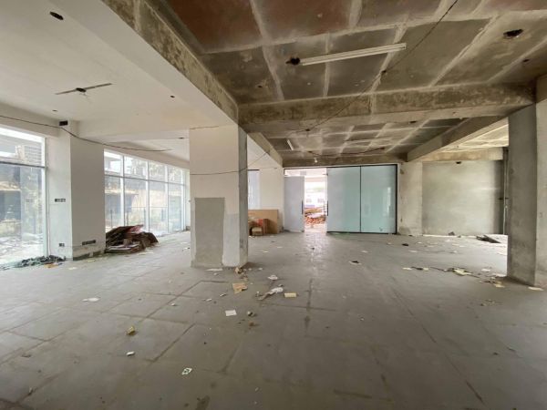  Bedrooms Commercial Properties for Rent