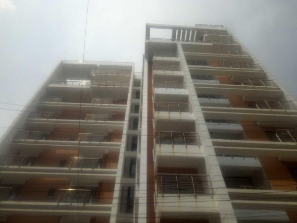 3 Bedrooms Residential Properties for Rent