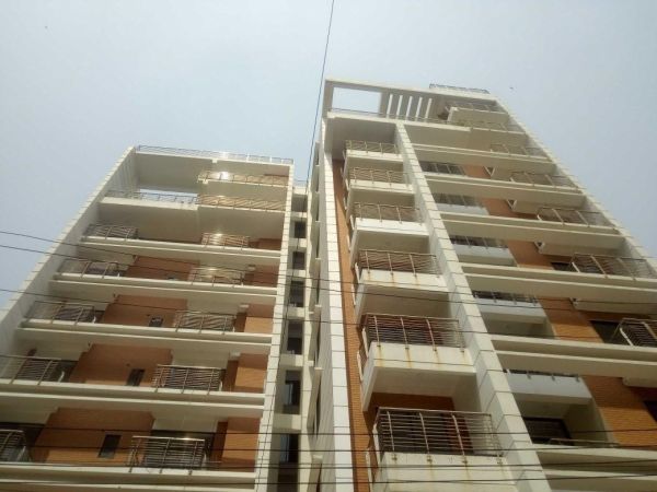 3 Bedrooms Residential Properties for Rent