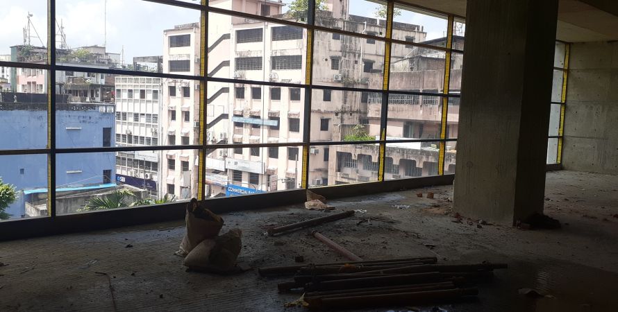  Bedrooms Commercial Properties for Rent
