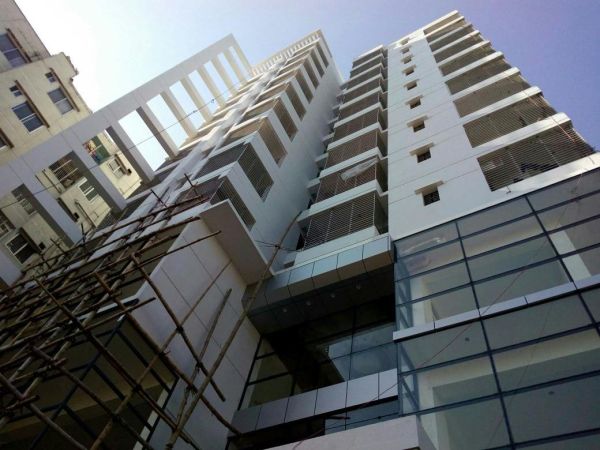 3 Bedrooms Residential Properties for Rent