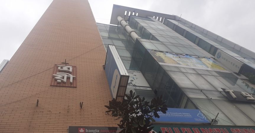  Bedrooms Commercial Properties for Rent