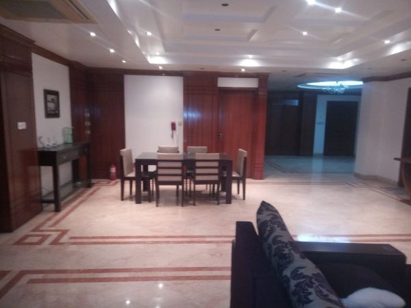 3 Bedrooms Residential Properties for Rent