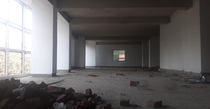  Bedrooms Commercial Properties for Rent