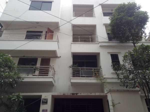  Bedrooms Commercial Properties for Rent