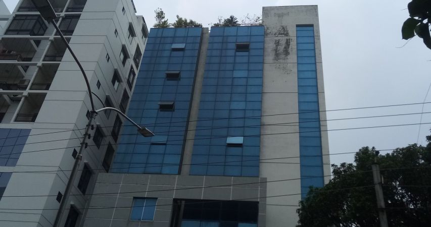  Bedrooms Commercial Properties for Rent