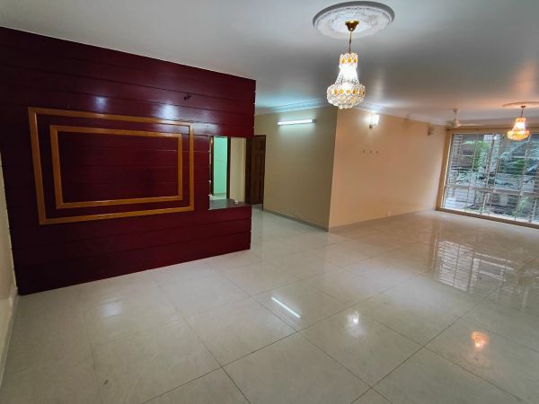 3 Bedrooms Residential Properties for Rent
