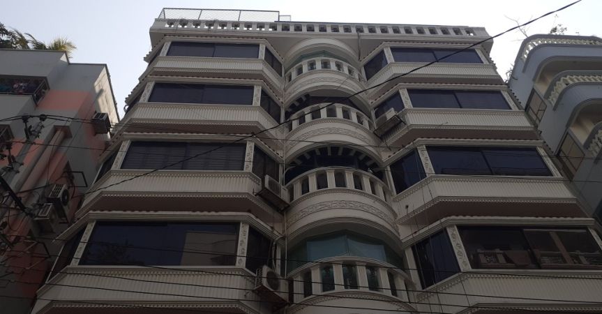  Bedrooms Commercial Properties for Rent