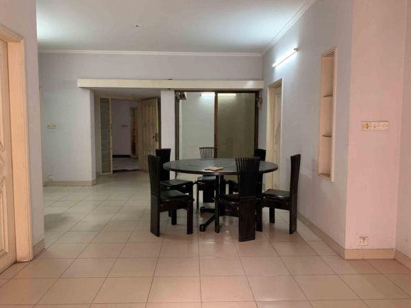 3 Bedrooms Residential Properties for Rent