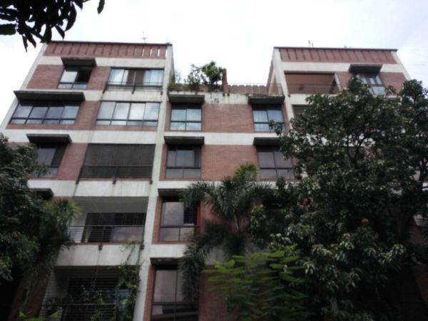 4 Bedrooms Residential Properties for Rent