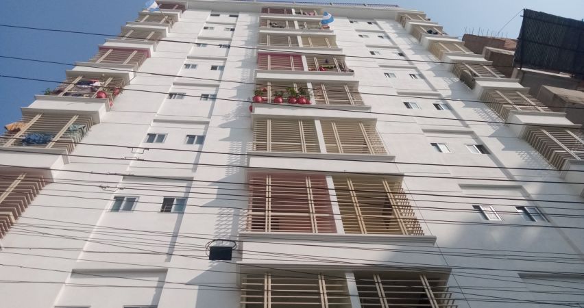 4 Bedrooms Residential Properties for Rent